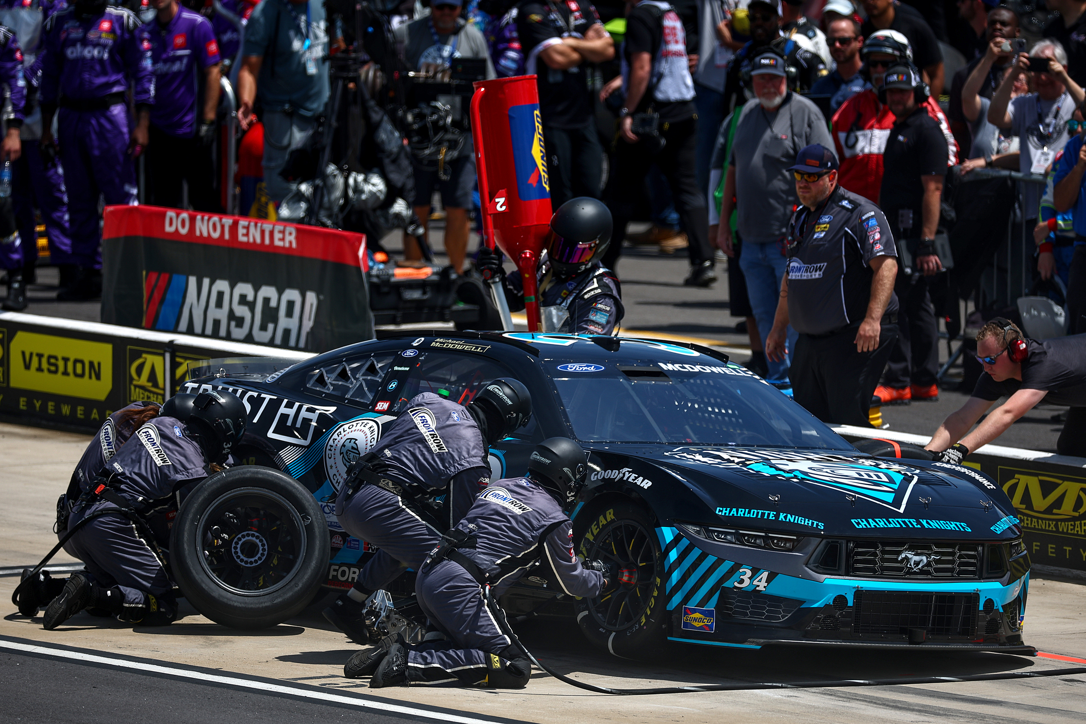 North Wilkesboro Pit Crew Challenge Presented By Mechanix Wear